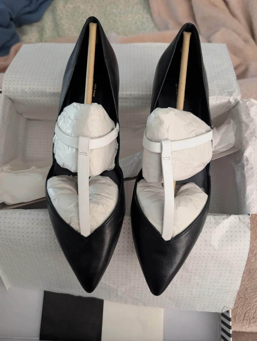 Kate Spade‎ Saturday Black Pointed Toe Women's Flats with White T-Strap